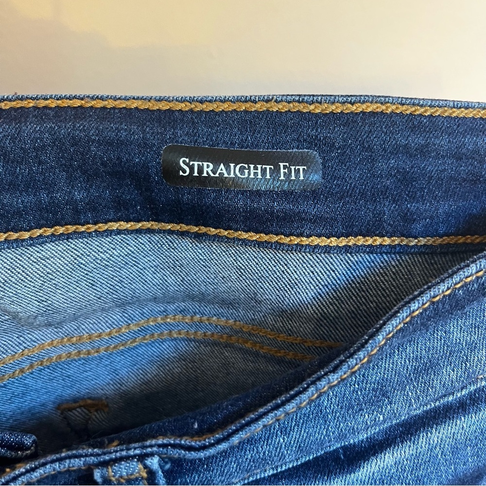 Judy Blue Women's Midrise Dark Wash Straight Fit Jeans Distressed 90's Y2K - Picture 8 of 11